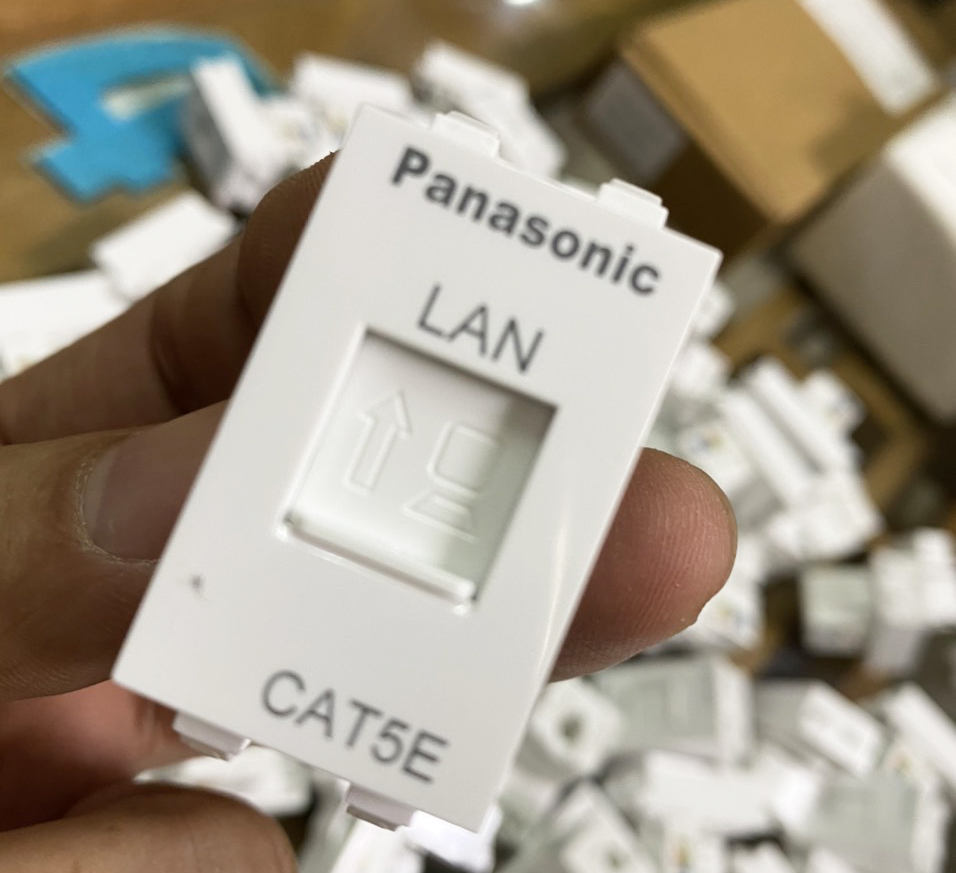 Nhân ổ cắm mạng cat5e Panasonic