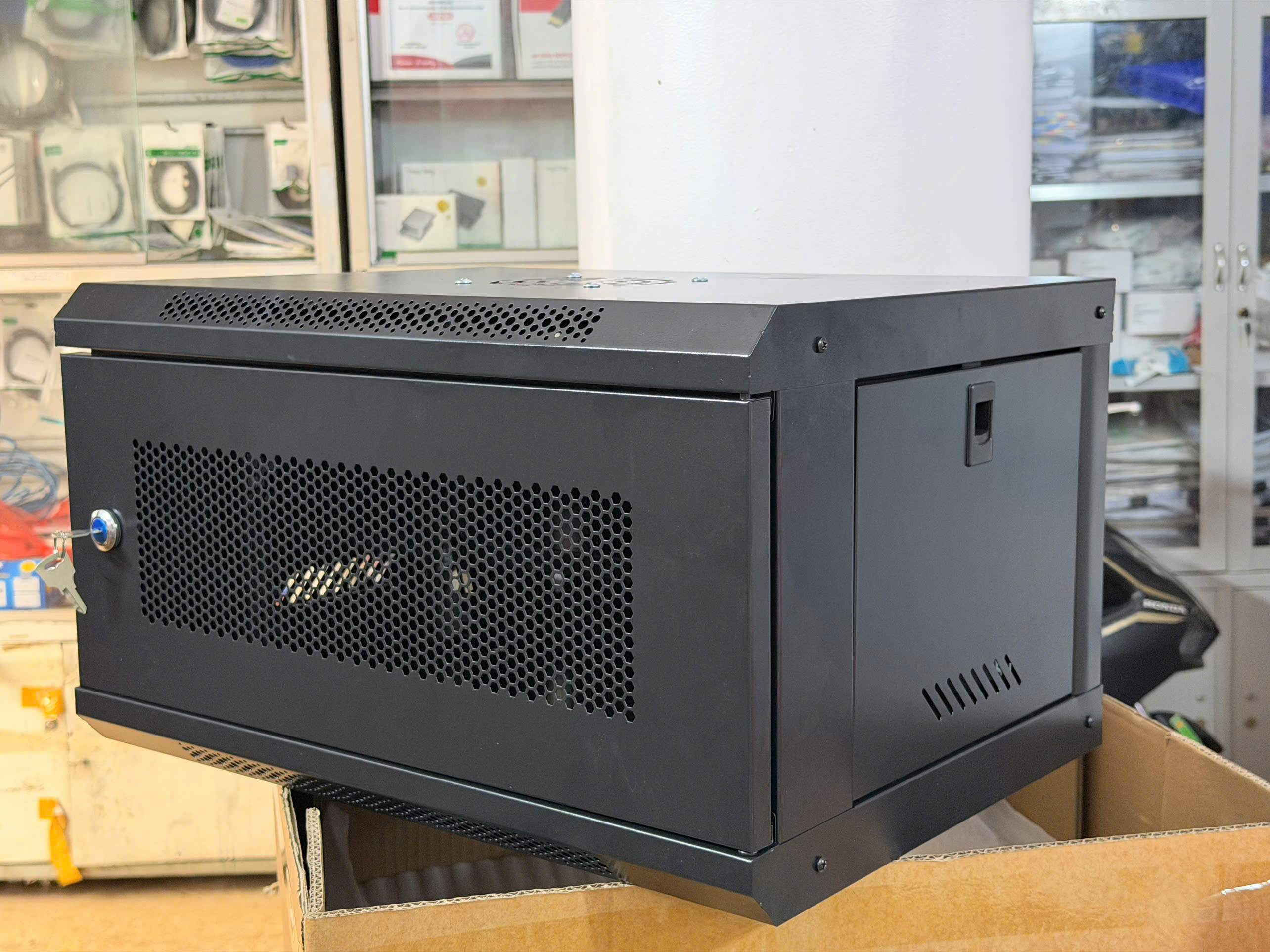 Tủ mạng, Tủ Rack 6U HUAYI model ; HY-N6U Cao Cấp Chính Hãng